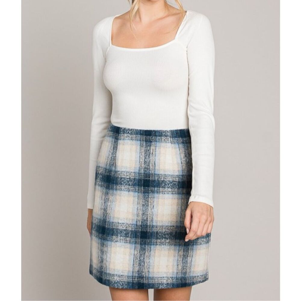 Navy tartan plaid wool skirt